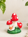 Snail & mushroom plant buddy
